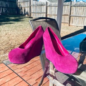Women’s platform wedge high heels pink velvet 7/5 good conditions